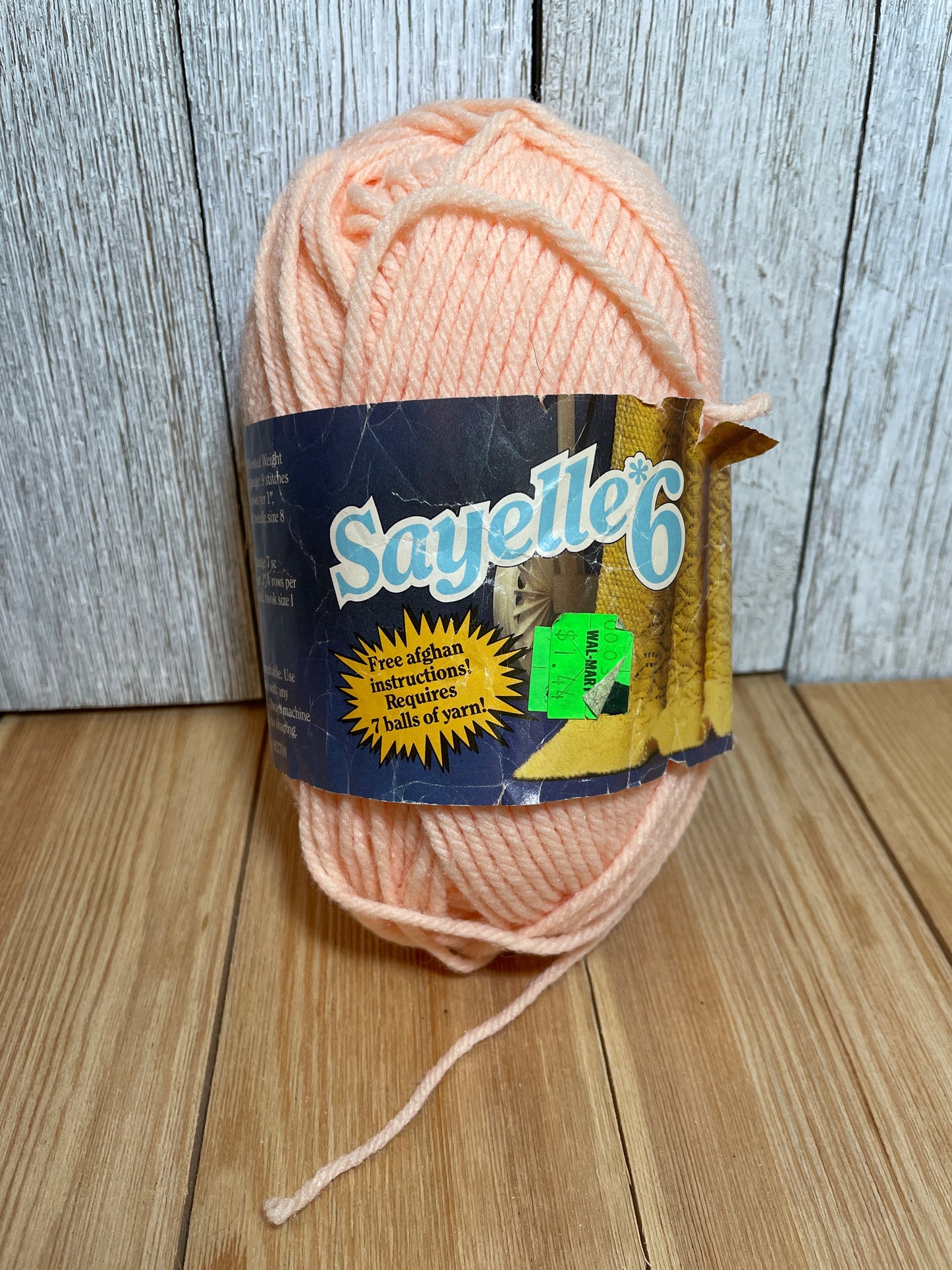 VINTAGE Sayelle 6 3735 Country Peach Yarn