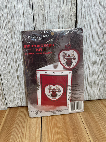 The New Berlin Co Reindeer Greeting Card Cross Stitch Kit NOS VINTAGE NEW 30504