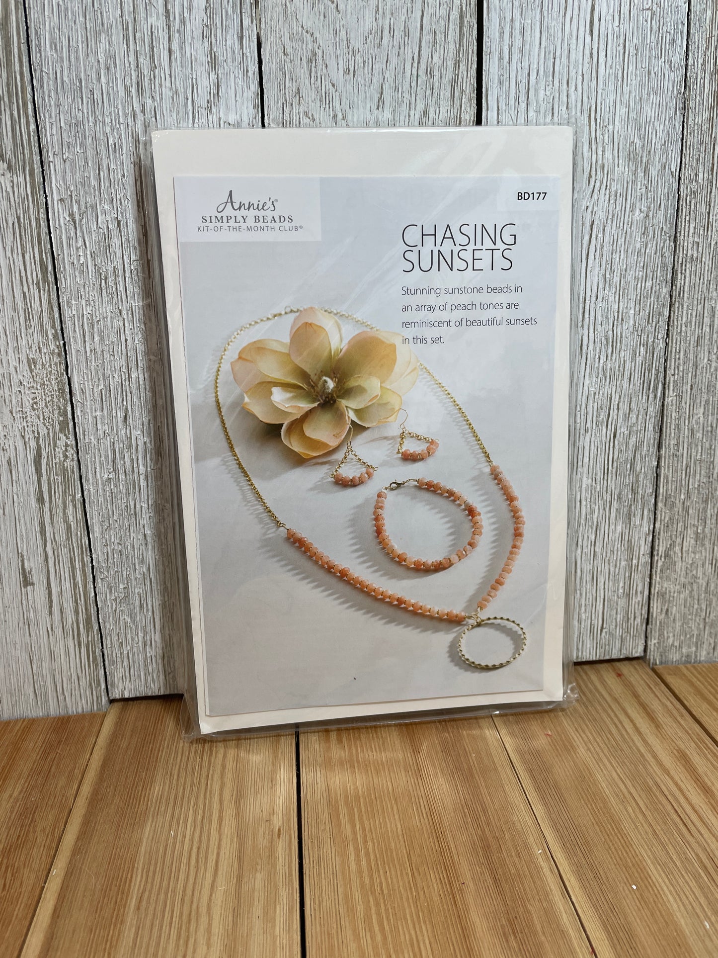 Annies Simply Beads Kit of the Month Feilds of Lavender and Chasing Sunsets Beginner Jewelry Kit (U PIC KIT)