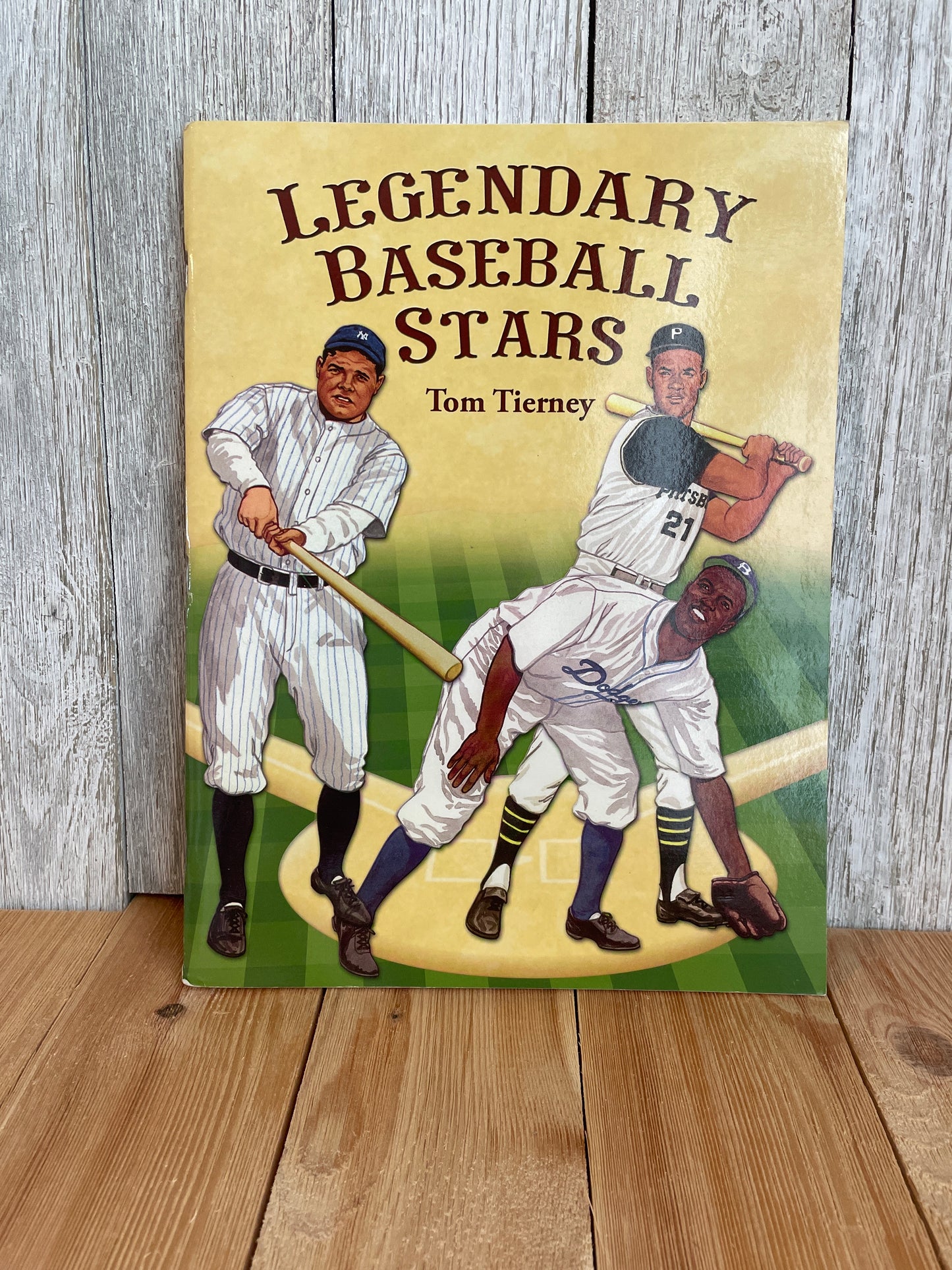 Uncut Paper Dolls in Full Color by Tom Tierney Book New