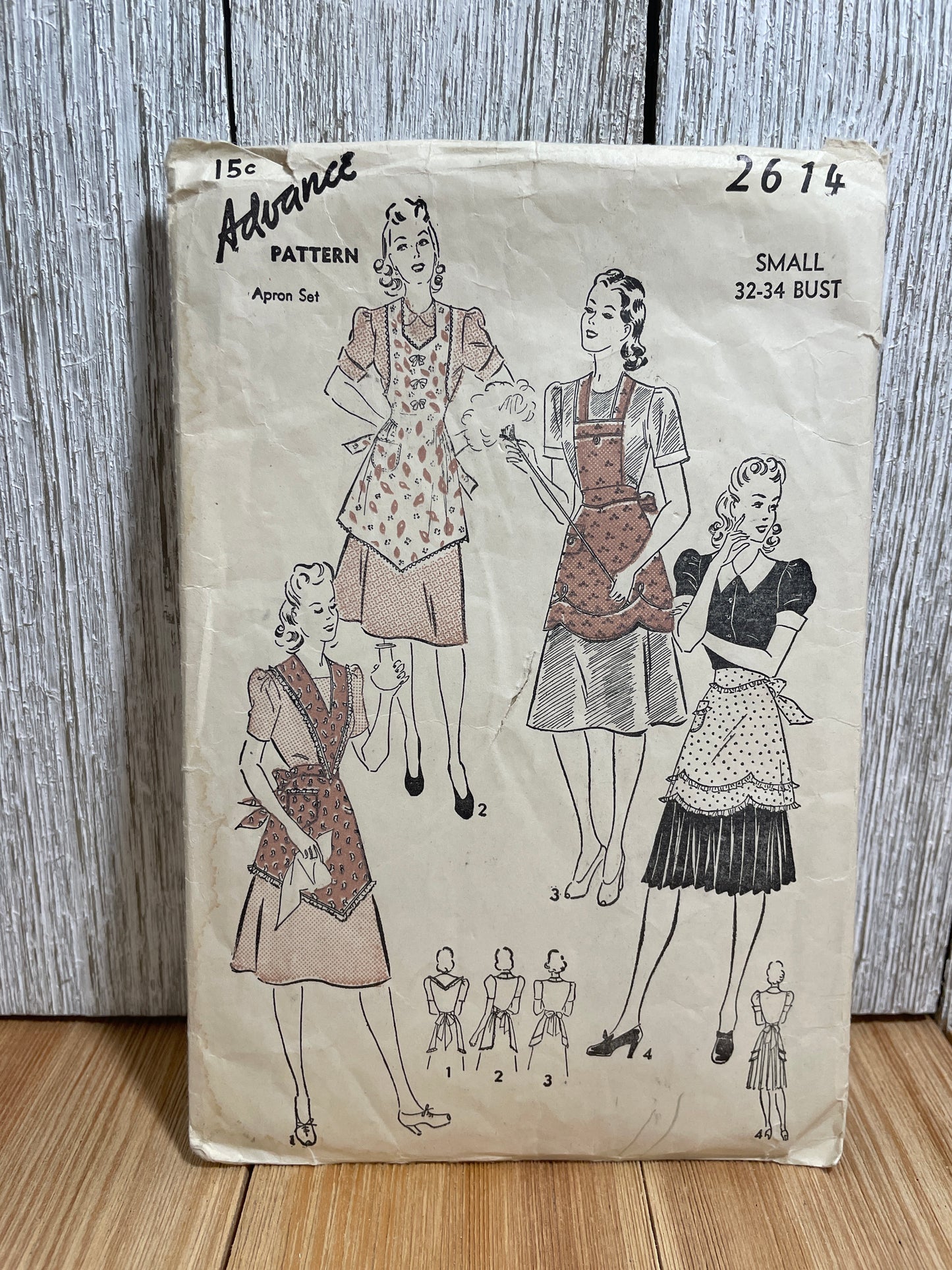 Advance Pattern 2614 Pointed Tiered Ruffled Apron Size Small 32"-34" Bust Pattern