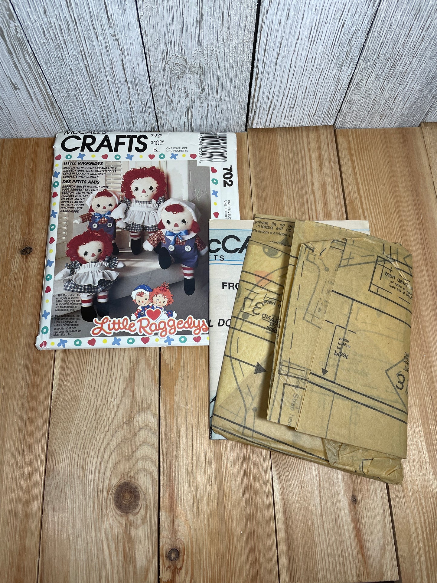 McCall's Crafts 702 Little Raggedys 12"-16" Stuffed Dolls Raggedy Ann with Transfers Pattern UNCUT FF