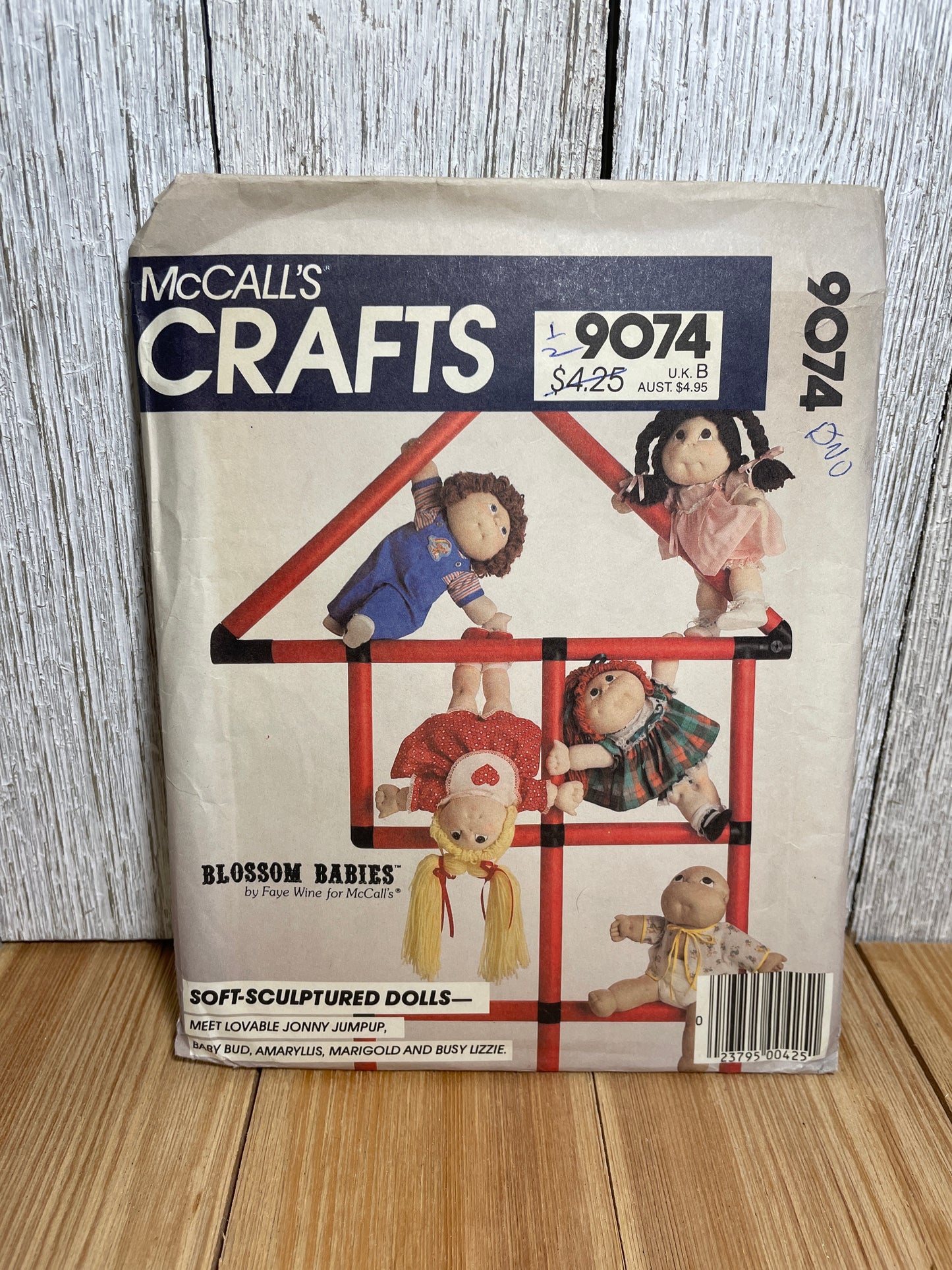 McCall's Crafts 9075 Blossom Babies Soft Sculpted Dolls 18" Dolls and Wardrobe Pattern UNCUT FF
