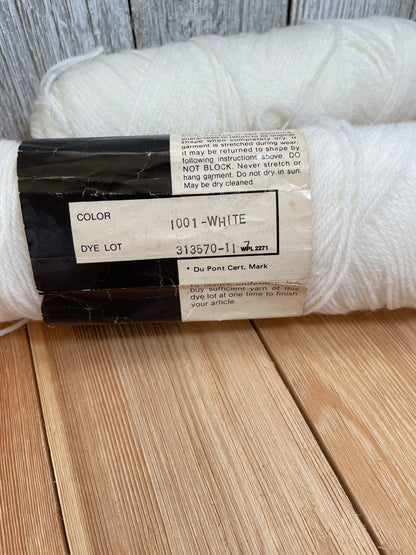 VTG Lee Wards Fingering Yarn 3-ply yarn Bright White 2 Skein Bundle