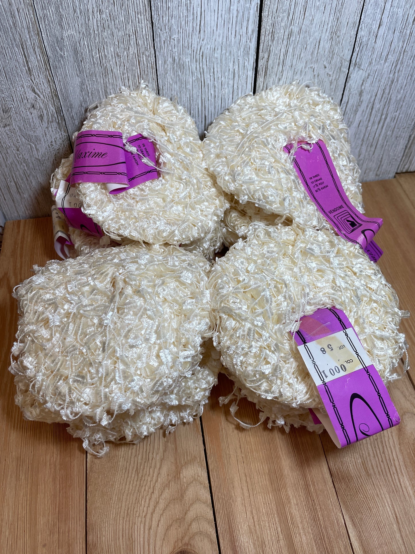 Maxine Vendome Yarn 98 Yards 50g 83% Rayon 17% Polyester (1 skein)