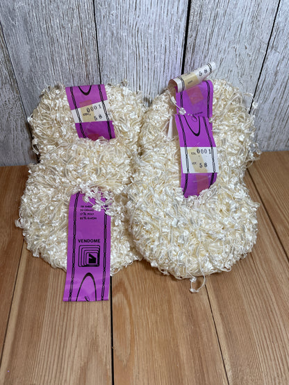 Maxine Vendome Yarn 98 Yards 50g 83% Rayon 17% Polyester (1 skein)