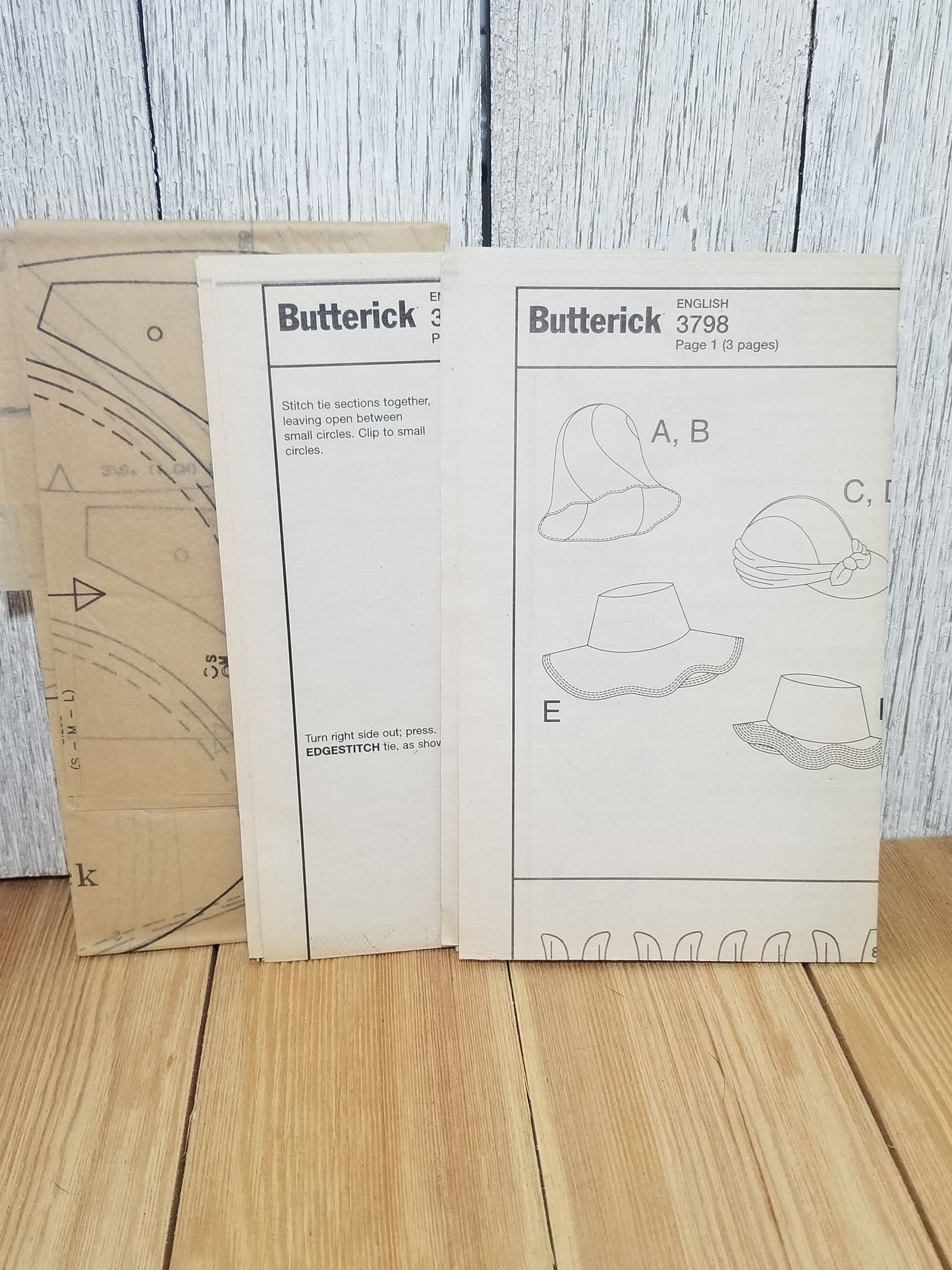 Butterick 3798 Misses Hats Floppy Bucket Brimmed Cloche Size Small-Large Uncut FF