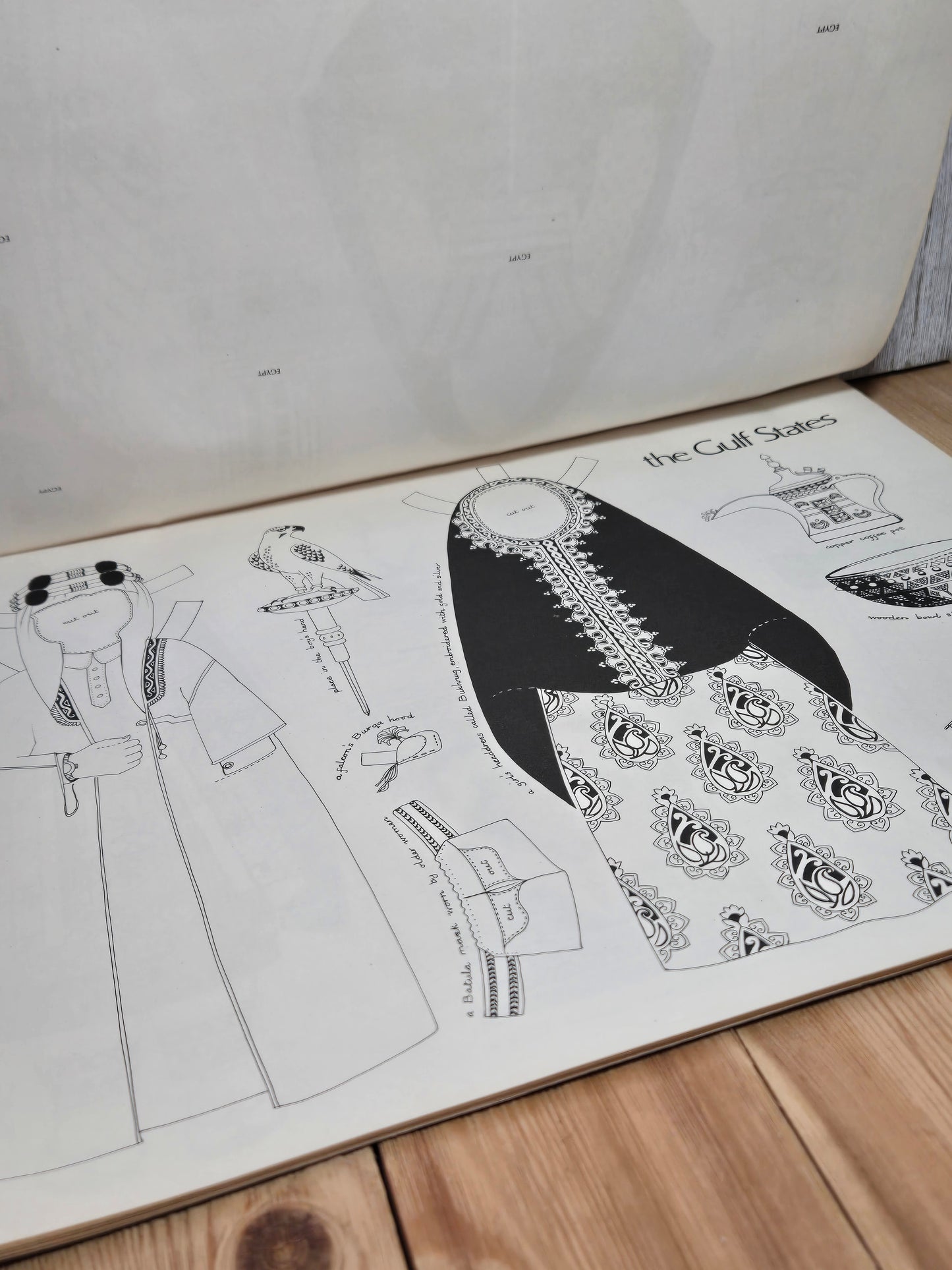 Paper Dolls of the Middle East by Penelope Williams 1978 UNCUT Book
