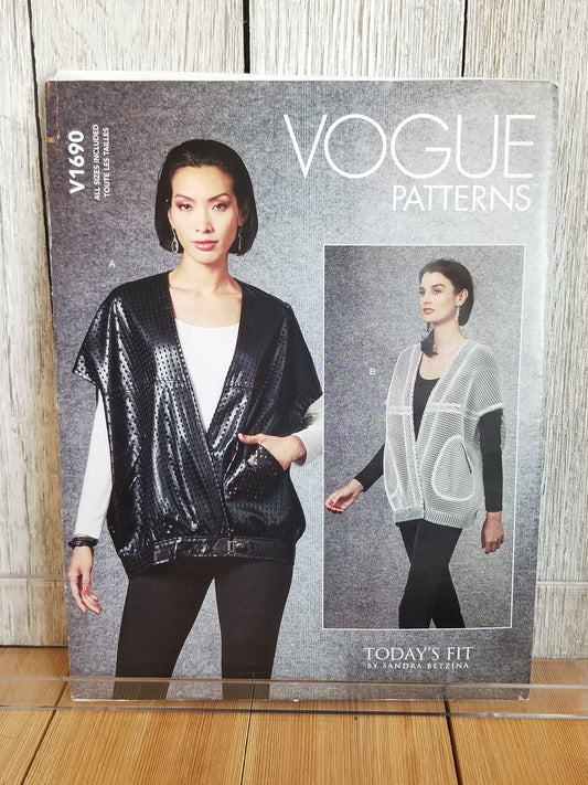 Vogue V1690 Sandra Betzina Misses Vest loose fitting vest with front pockets Sewing Pattern Uncut FF