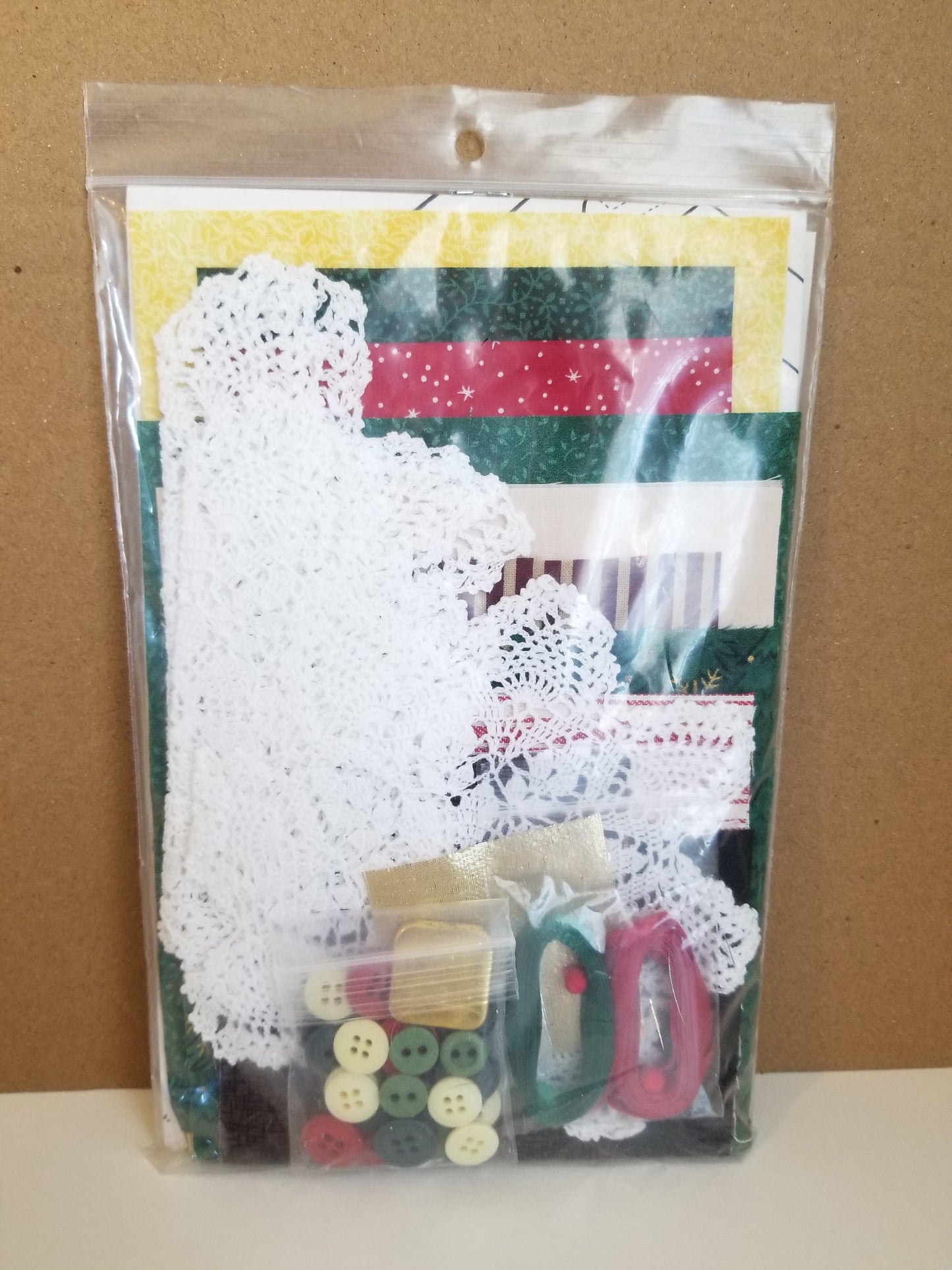 Vintage Doily Wear Ozark Craft Elf Full Kit Christmas 1996