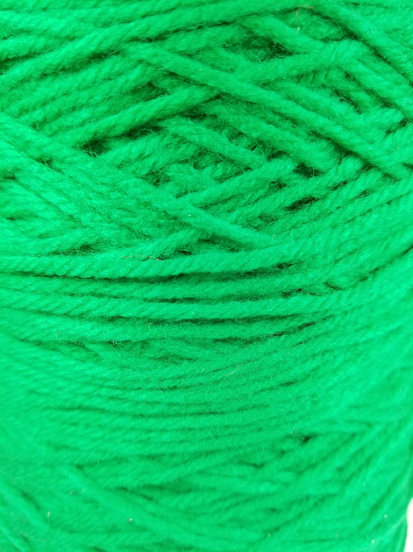 Yarn Country Yarns Oasis Kelly Bright Green Acylic Worsted Yarn Cone