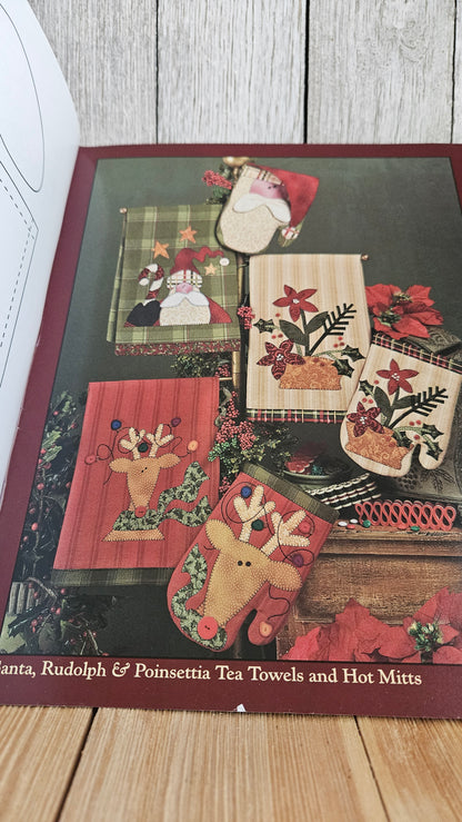 Santa's Coming Art to Heart #528B Christmas Sewing Patterns by Nacy Halvorsen UNCUT