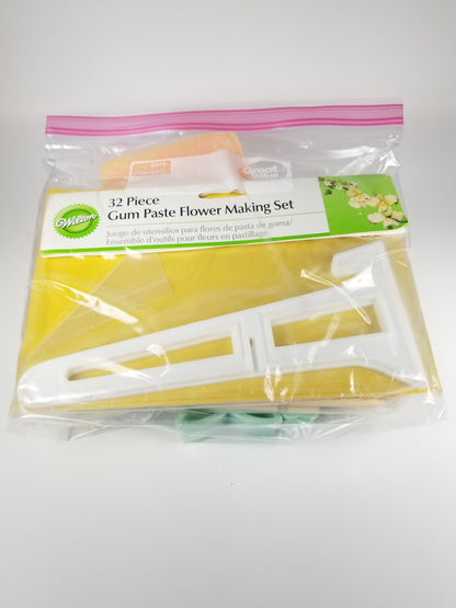 Wilton Gum paste flower making set - not complete