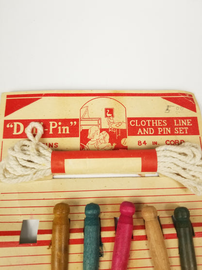 Vintage Doll House Dolli Pin 84" Clothes Line Toy on Card JAPAN 1940's