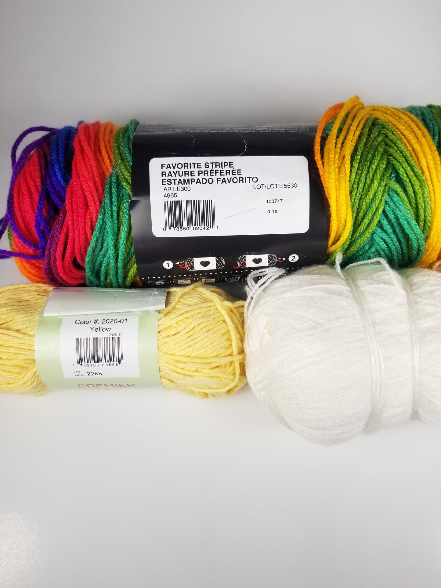 Yarn bundle Super Saver Stripes Premier just cotton mystery lace weight white