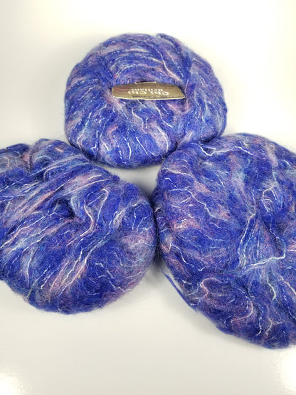 Les fils marnel Yarns Chi chi Brillant color 825. 3 skein bundle