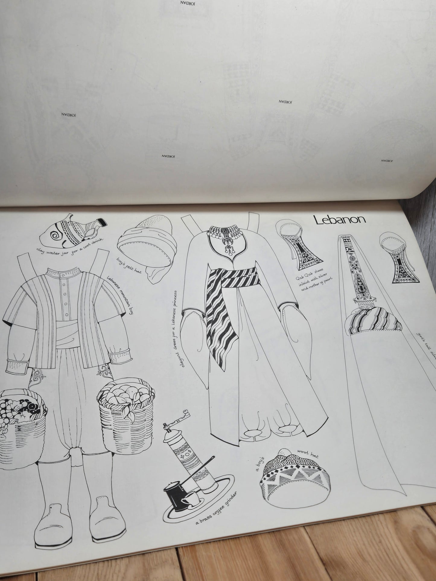 Paper Dolls of the Middle East by Penelope Williams 1978 UNCUT Book