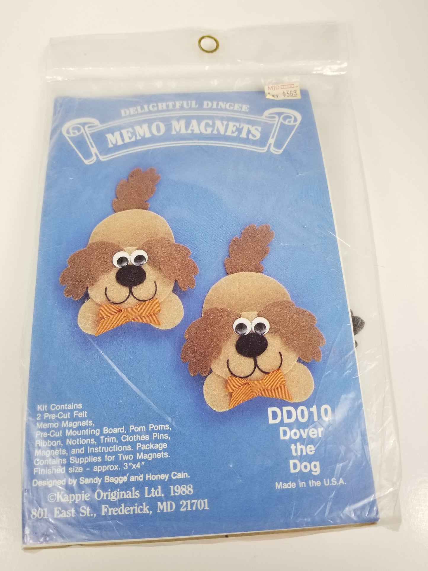 Delightful Dingee Memo Magnets DD010 Dover the Dog