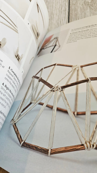Fabulous Jewelry from Findings Chic Designs Using Spacers, Caps, Clasps, and More Book by Myléne Hillam 2015