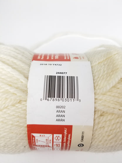 Patons Classic Wool 00202 Aran lot 244077